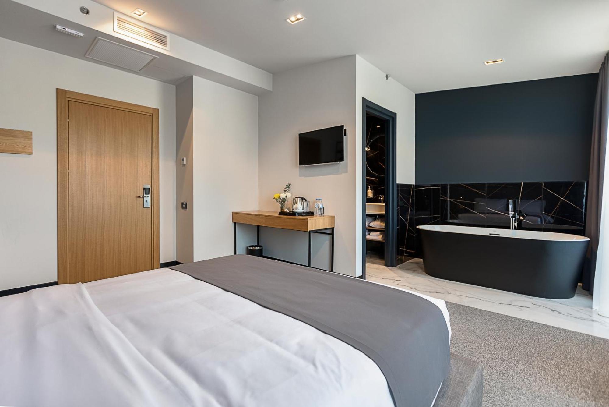 Graf Hotel 4*
